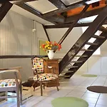 לינה וארוחת בוקר Chez Cecile Chez Le Vigneron קולמר