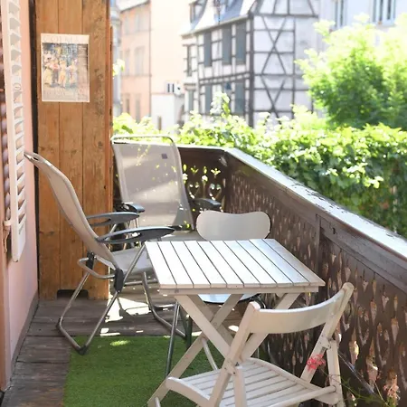 Chez Cecile Chez Le Vigneron 3* كولمار