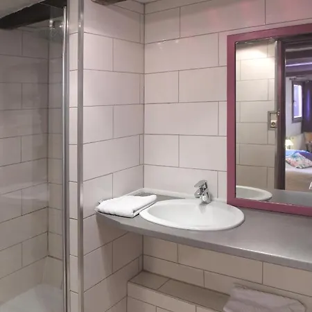 Nocleg ze śniadaniem Chez Cecile Chez Le Vigneron 3*