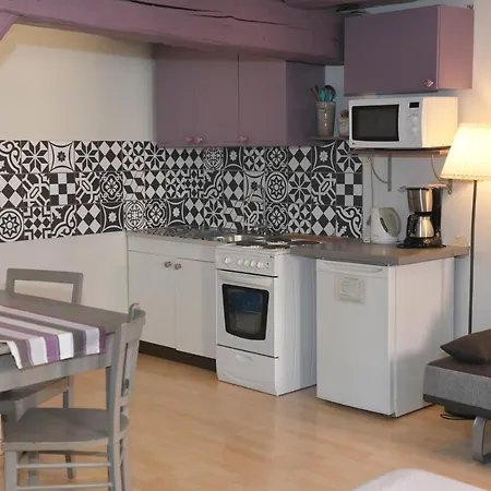 Chez Cecile Chez Le Vigneron Bed & Breakfast